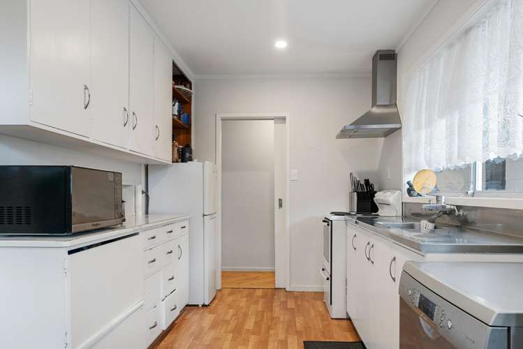 1/10 Rotoiti Avenue Pakuranga Heights_3