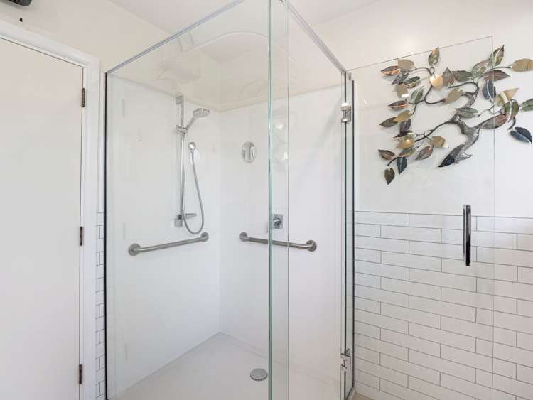 110 East Belt Lincoln_14