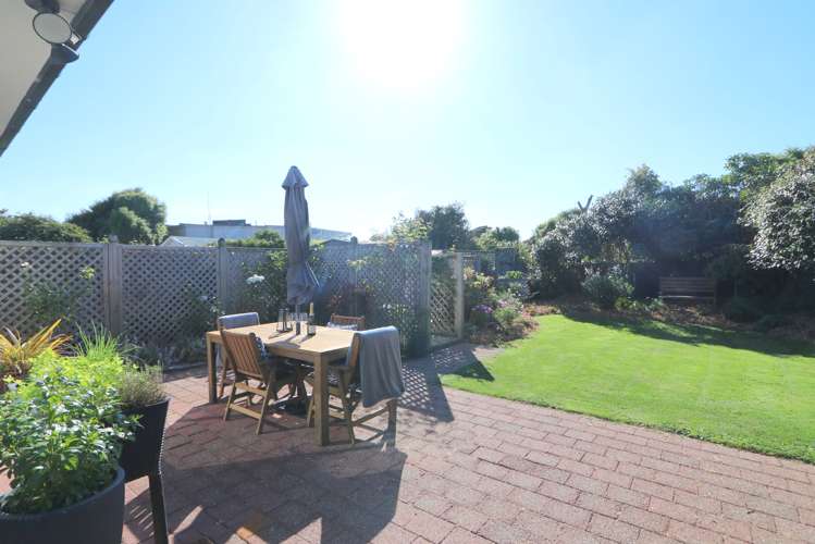 82 Lowe Street Avenal_31