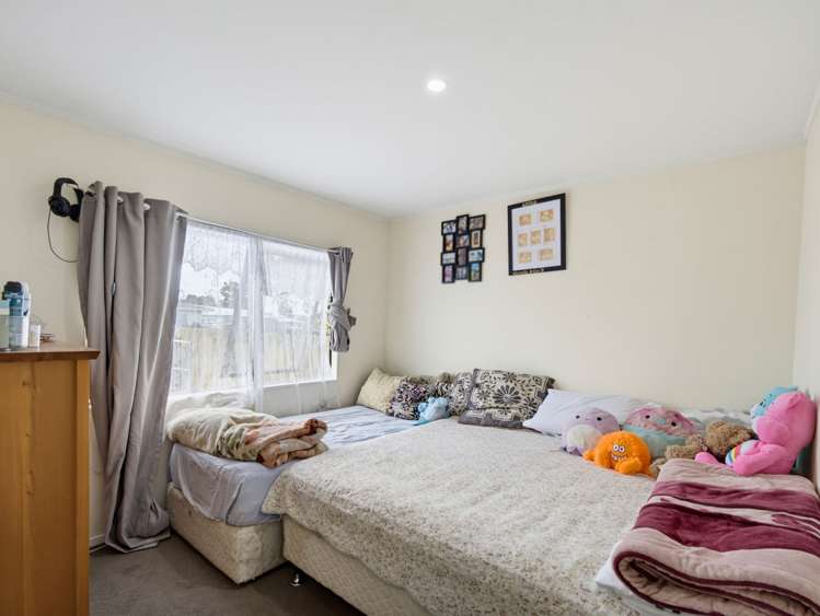 17 Dungarvon Pl Clendon Park_5