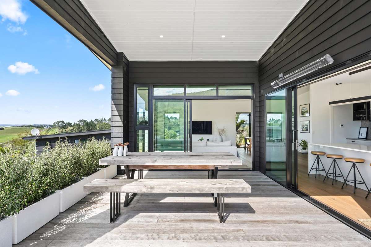 84 Robert Hastie Drive_1