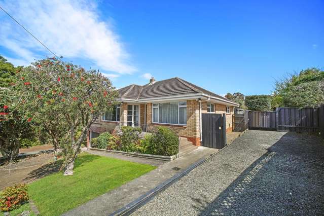 Stunning Family Home in Buckland Beach