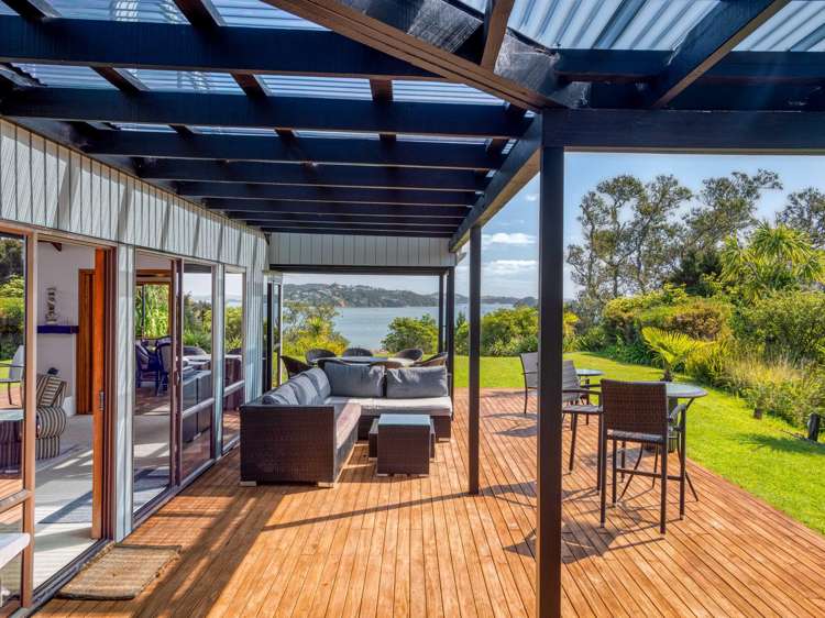 12-14 James Clendon Place Russell_7