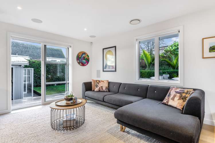 2/11 Hart Road Hauraki_12