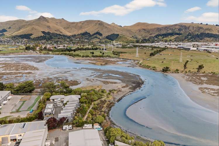 8/8A Settlers Crescent Ferrymead_25