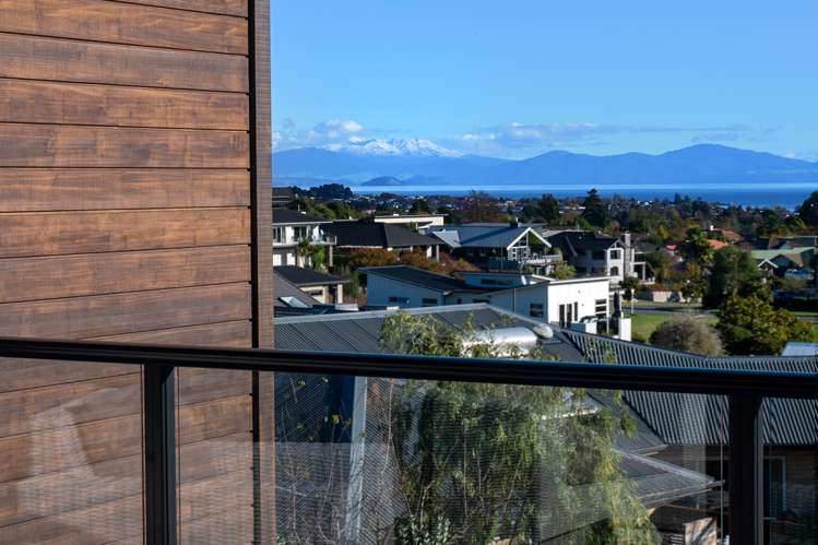 21 Coprosma Crescent Waipahihi_23