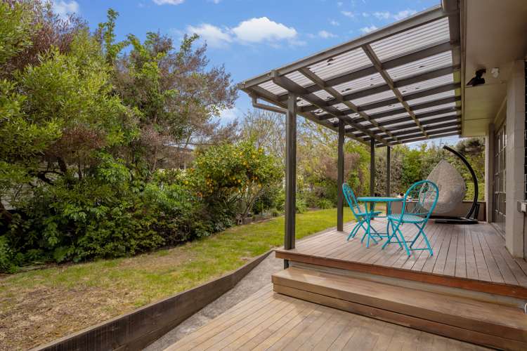 6 Ruthken Crescent Springlands_16