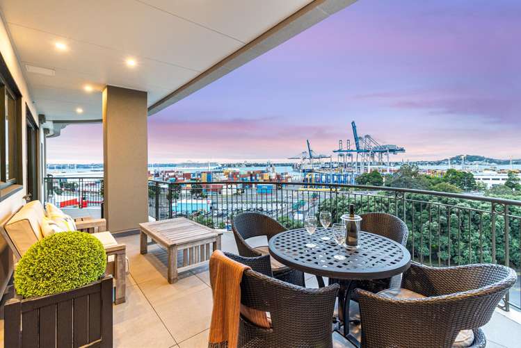 6B/118 Gladstone Road_3