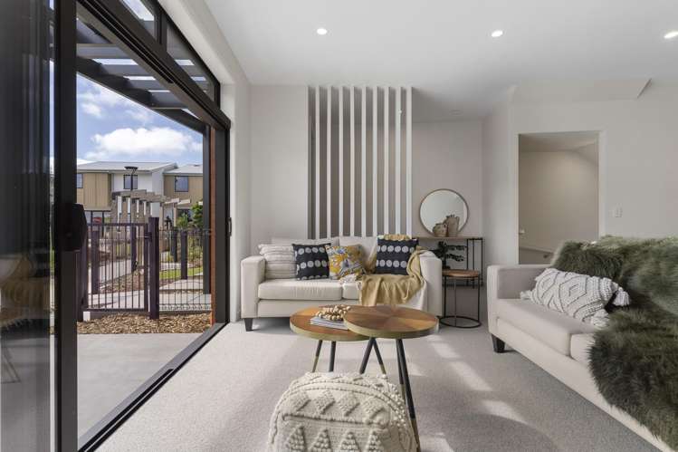 38 Alamein Terrace Mount Albert_2