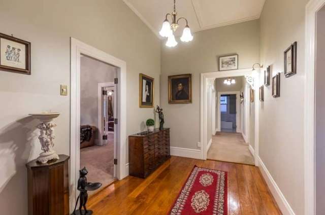 A real family  home in heart of Epsom