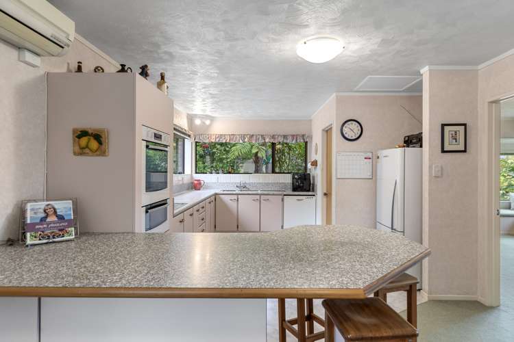 802 River Road Chartwell_4