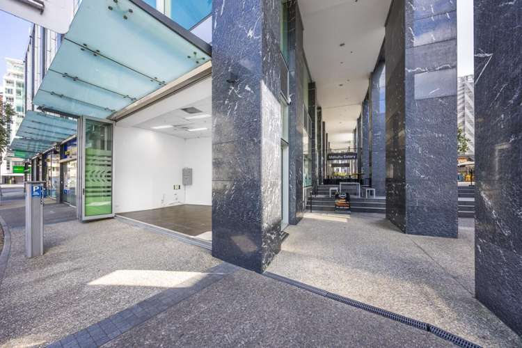 Shop D, 8 Mahuhu Crescent, City Centre_8