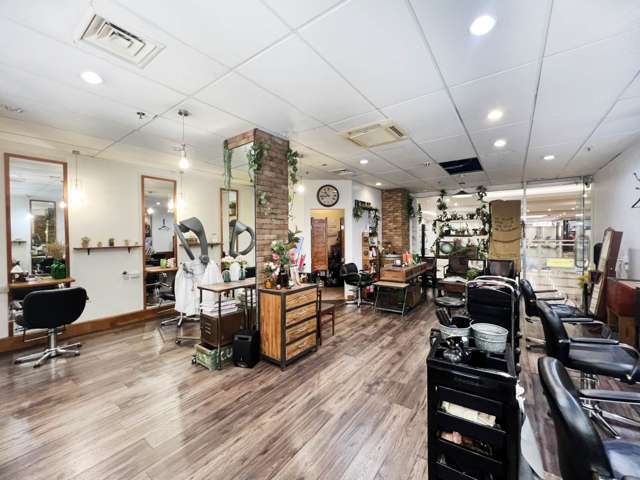 Unit 2F/239 Queen Street City Centre_4