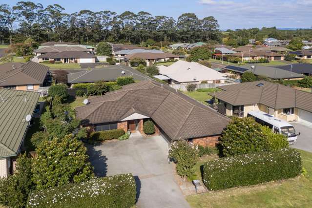 Solid & Spacious On Wills!