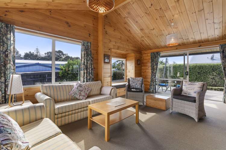 28 Oceanair Drive Pauanui_11