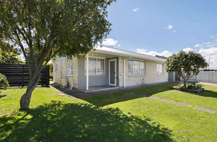 32 Camden Street Feilding_1