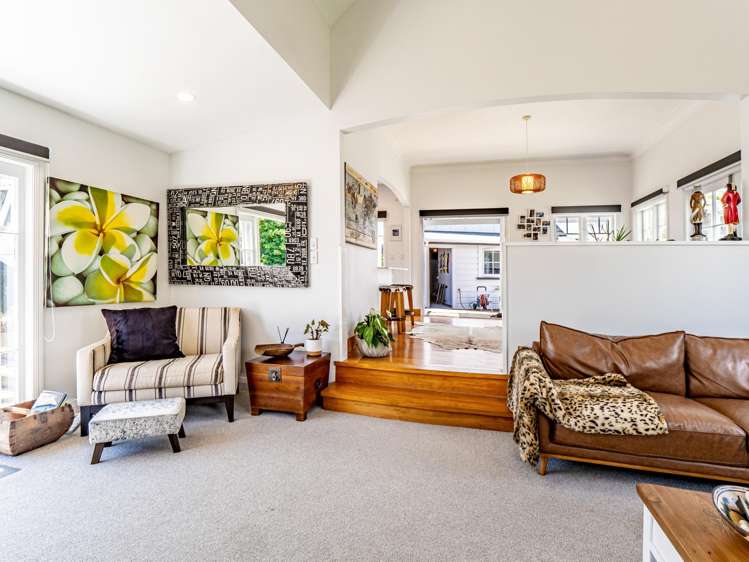 38 Waiwaka Terrace Strandon_9