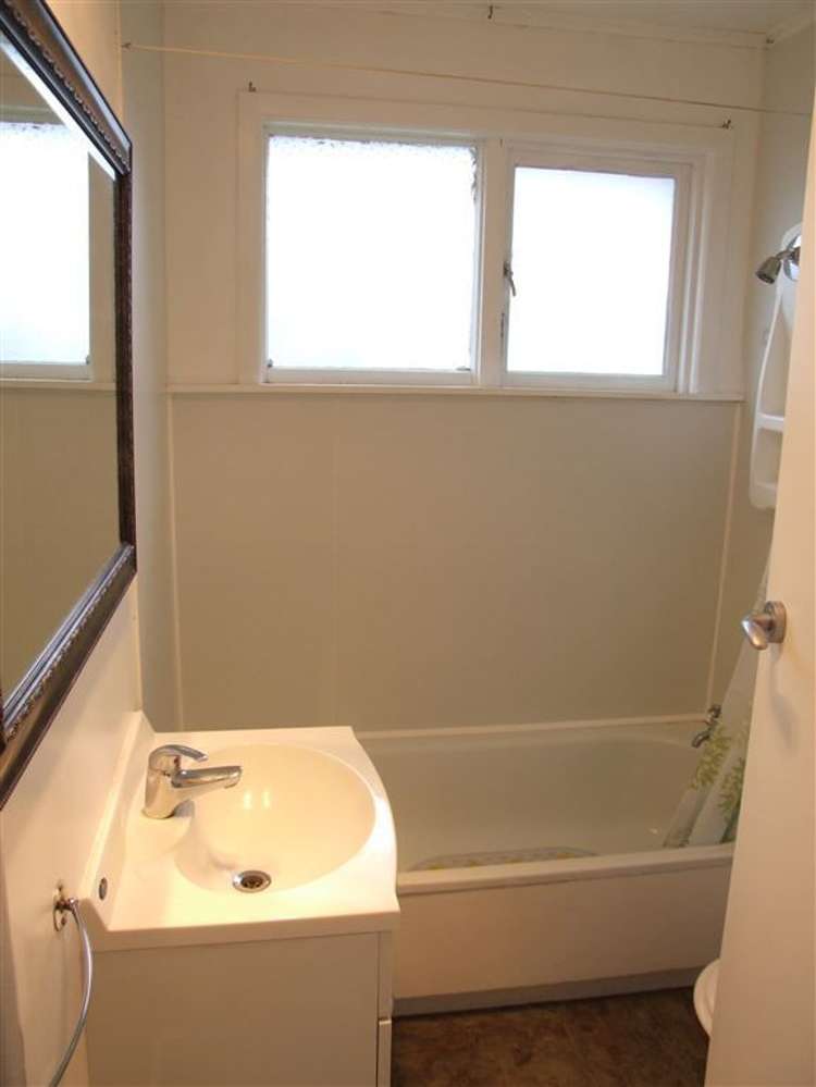 2/39 Shakespeare Road Milford_5