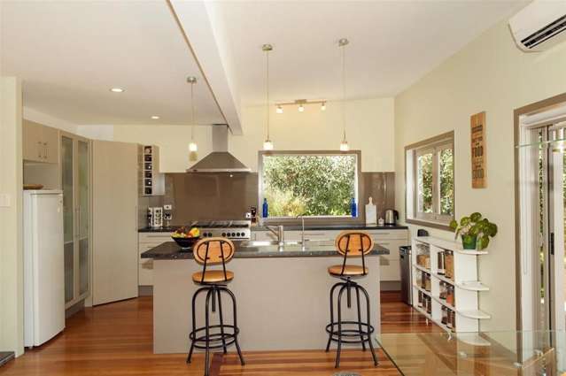 2 Ocean Beach Road Tairua_4