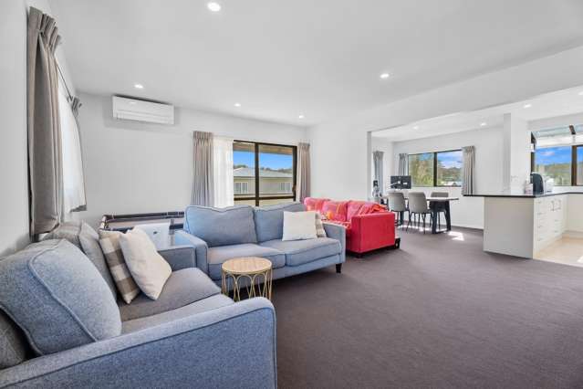 2/12 Gazelle Avenue 1603_1