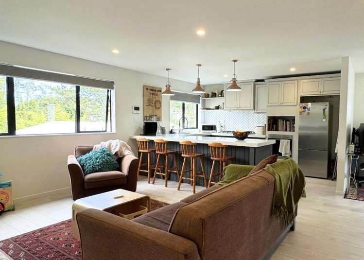 10 Mahinga Place Massey_18