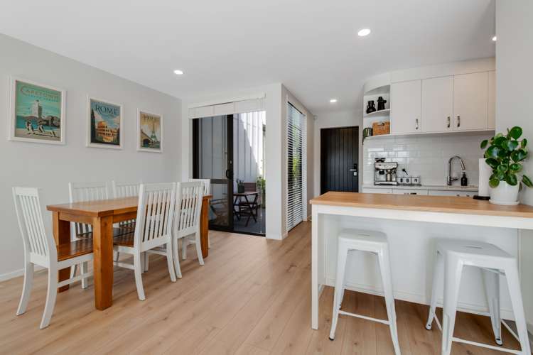 87 Bonair Crescent Silverdale_7