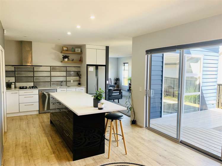 13 Knoll Rise Pukekohe_5