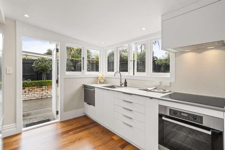 16 Leamington Road Mount Eden_8