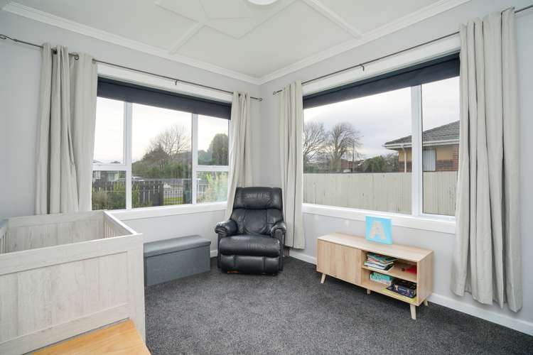 200 Pomona Street Strathern_11