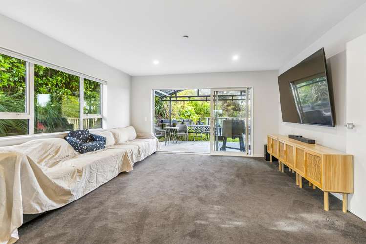 220 Forest Hill Road Waiatarua_13