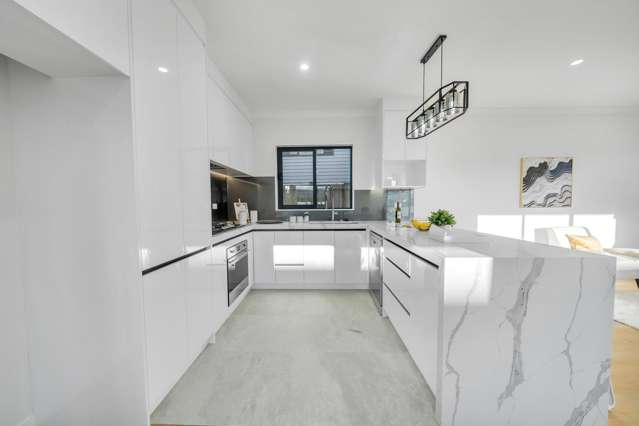8 Rathfarnham Road Flat Bush_1