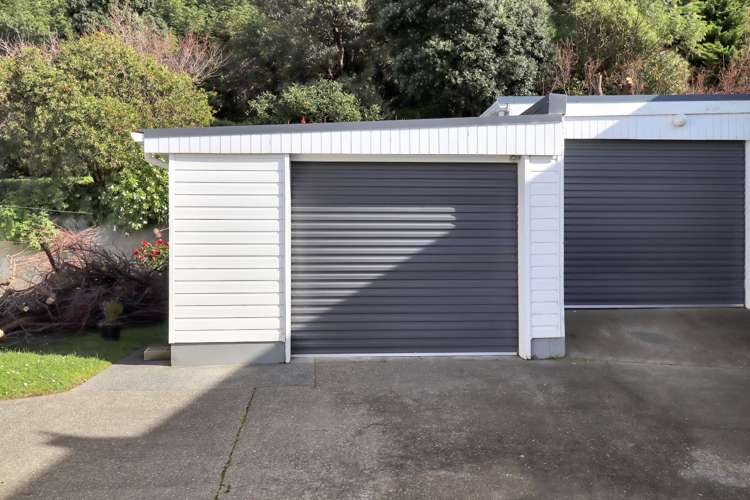 300 Queens Drive 1297_8