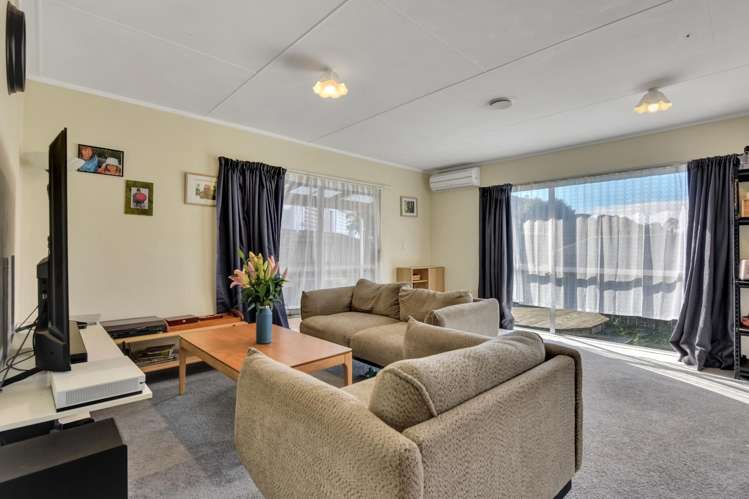 3-12 Vosper Street Toi Toi_2