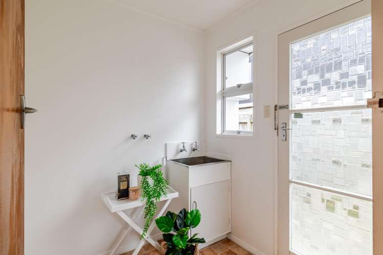 2/175 Park Road West End_17