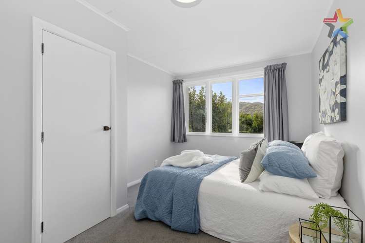 32 Ngata Grove Trentham_12