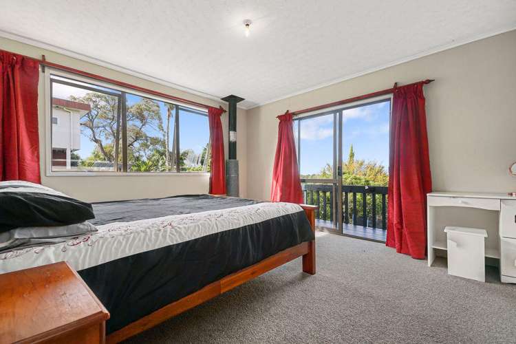 32 Nui Mana Place Te Atatu South_11