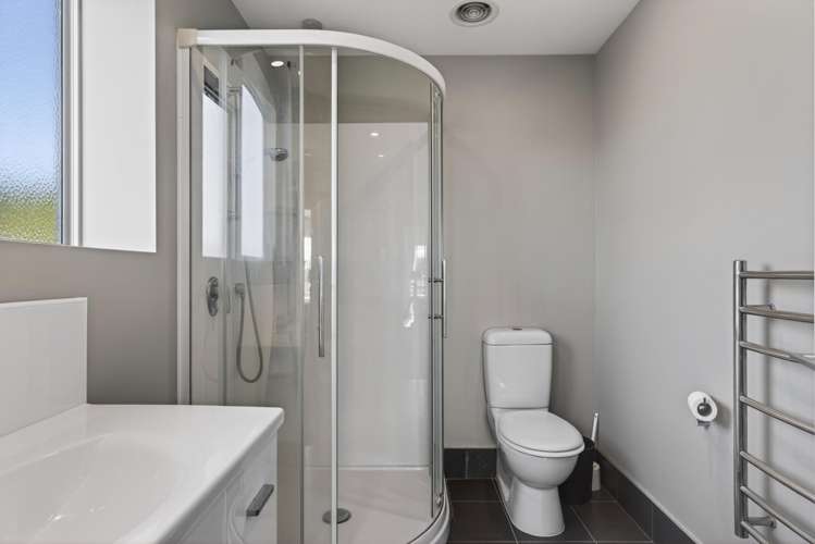 6/90 Customhouse Street Gisborne_19