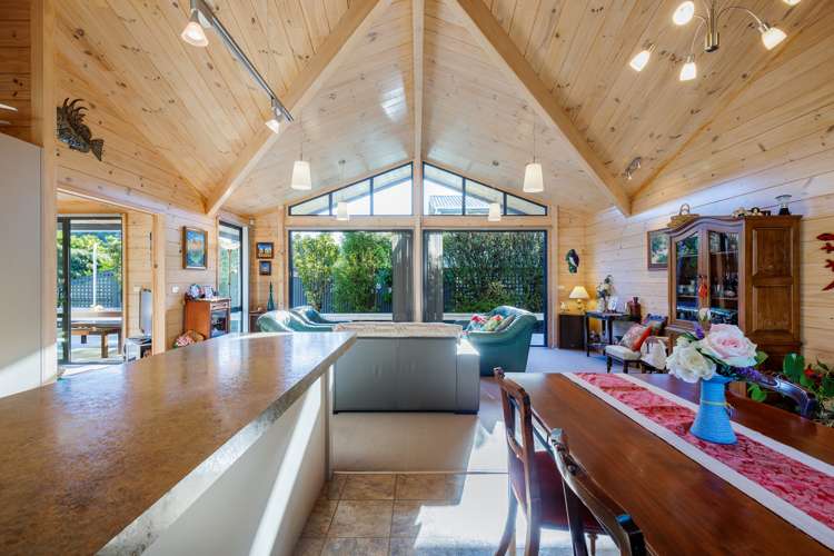 33 Ridge Road Oneroa_3