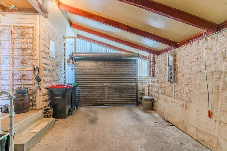 15B Baker Street Caversham_18