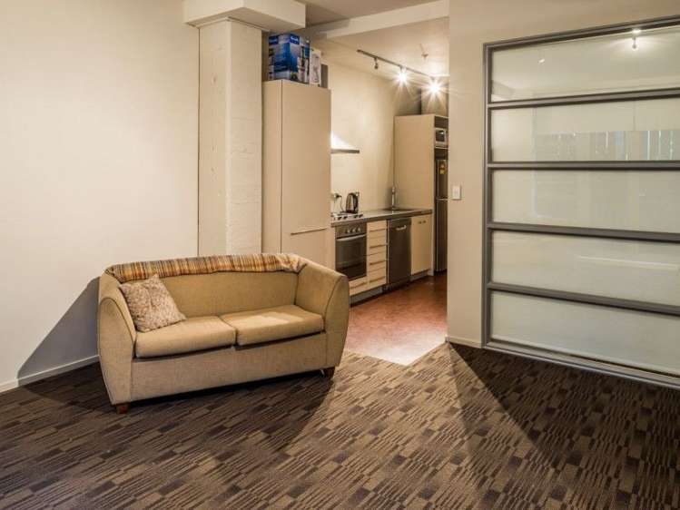 306/20 Hanson Street Mount Cook_4