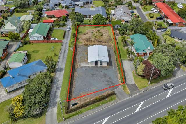 Prime 1,265 sqm development site with hall
