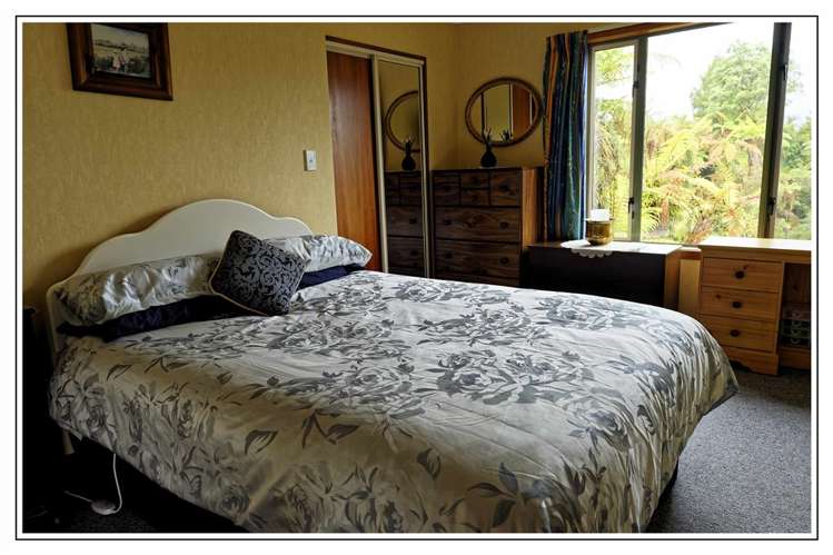 6 Stuart Street Lake Kaniere_9