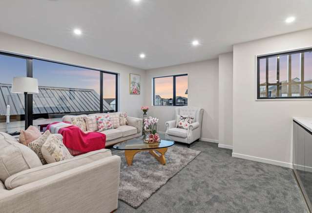 12 Woodacre Street Flat Bush_3