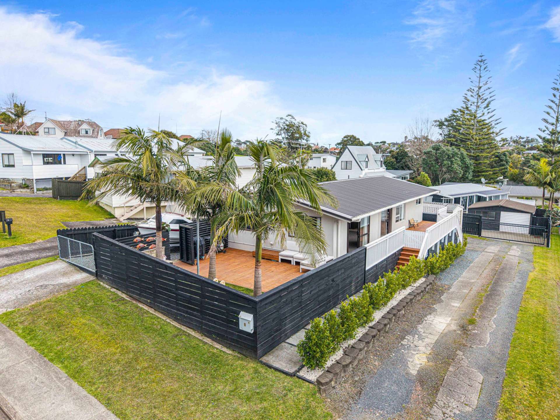 8 Dobell Road Stanmore Bay_0