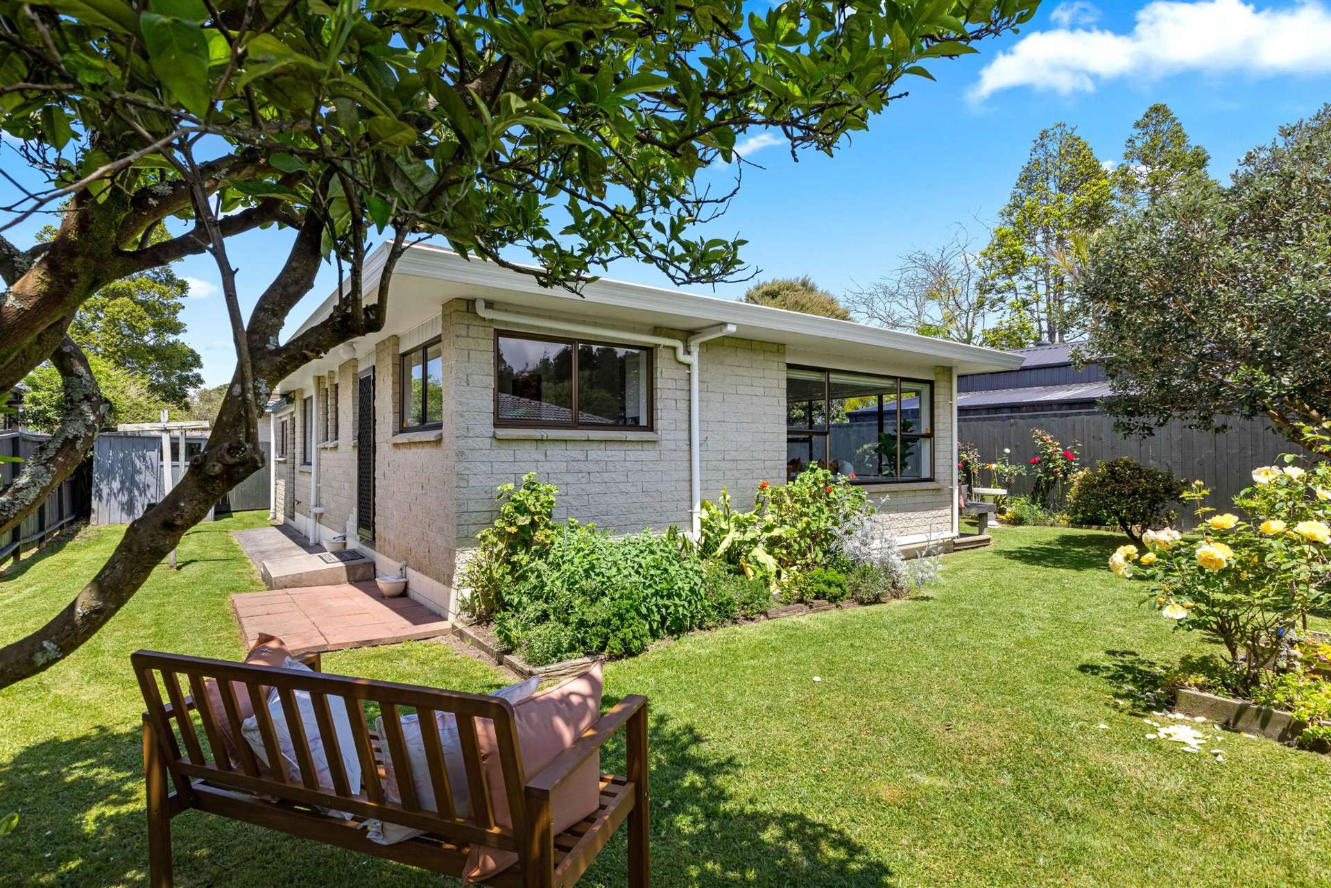 3/3 Manuka Street Orewa_0