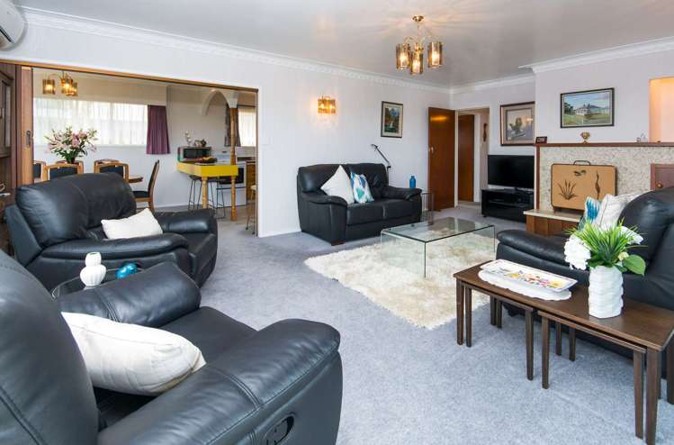 26 Paisley Street Mellons Bay_4