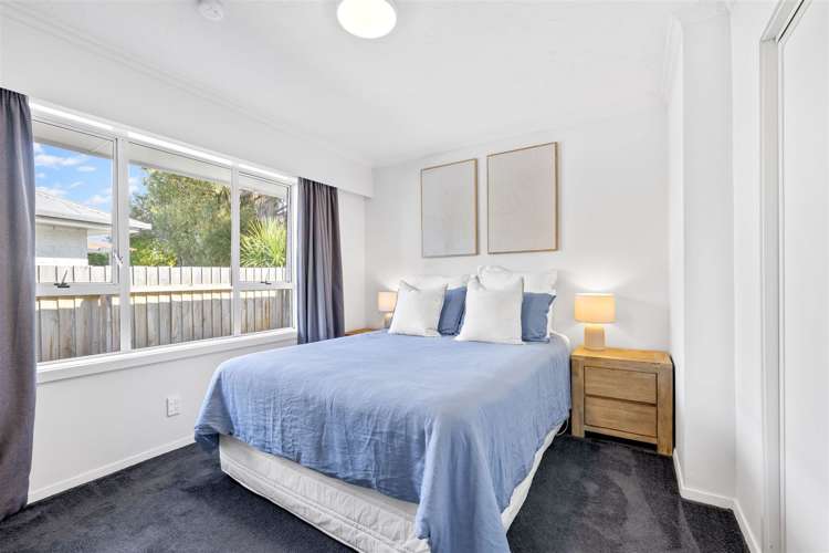 7 Pinehurst Crescent Russley_8