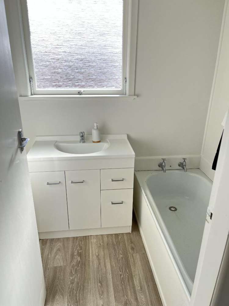 64 May Street 1076_4