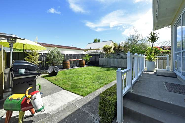 3b/3 Marsden Road Stoke_1