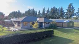 Leithfield family home with large shed!